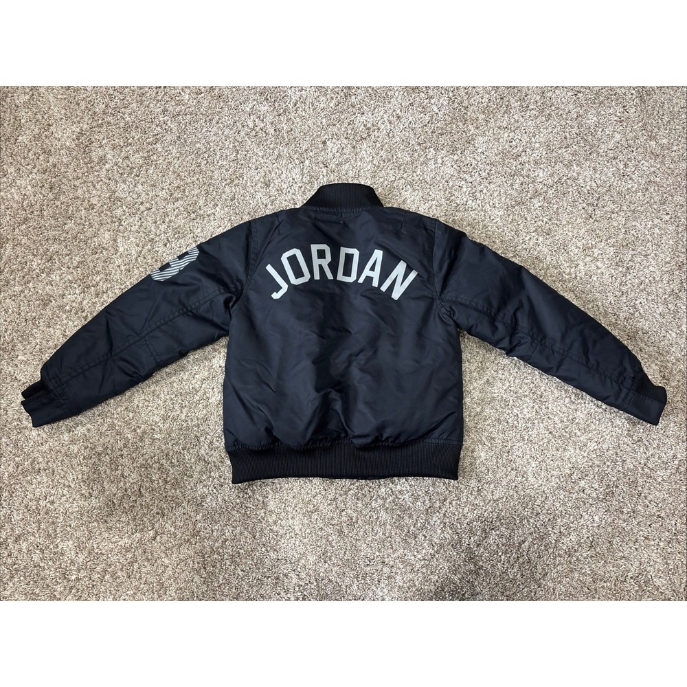 Nike Air Jordan Jumpman Puffer Bomber Jacket Boys Youth S 5 4-5 Years